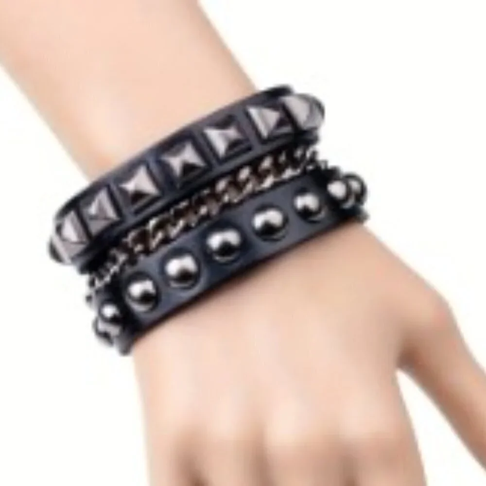 Unisex Gothic Punk Rivet PU Leather Bracelet – Hardcore Y2K Wristband Accessory